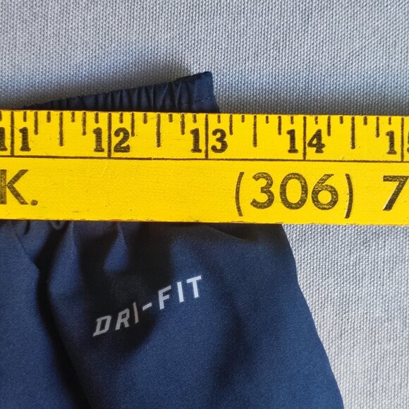 LIVESTRONG Nike Tempo Dri-fit running shorts men's size M navy blue w yellow - Picture 13 of 15